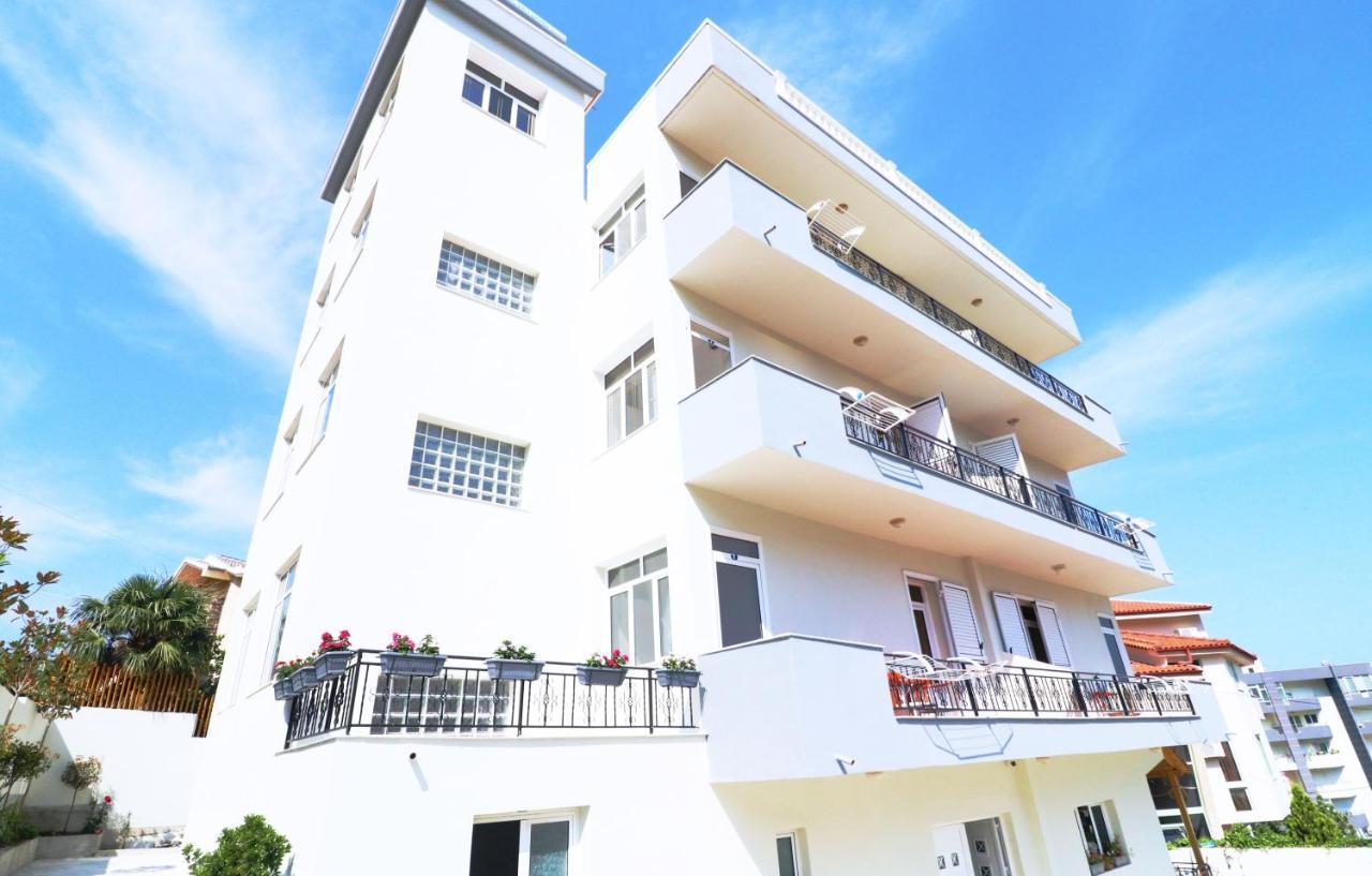 Hotel Kristal Vlorë Εξωτερικό φωτογραφία