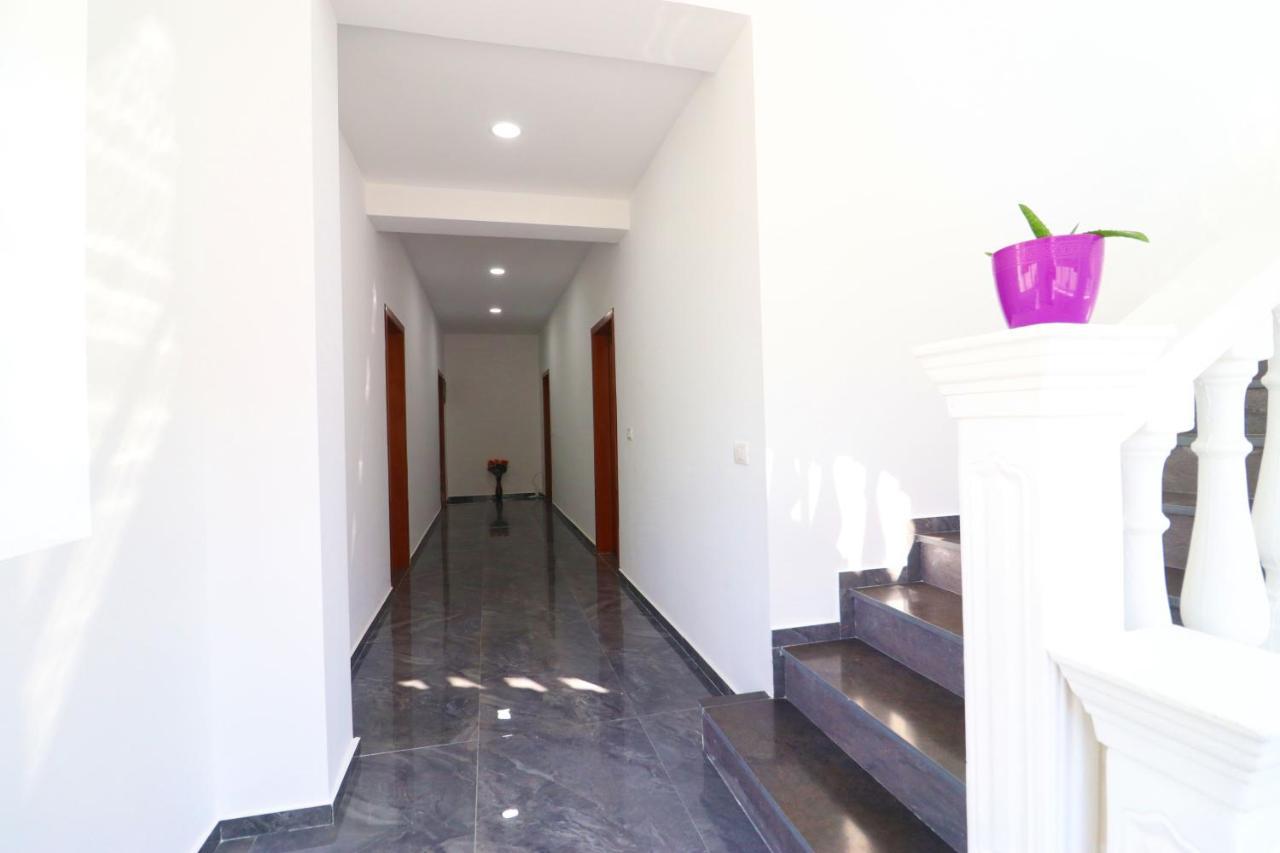 Hotel Kristal Vlorë Εξωτερικό φωτογραφία