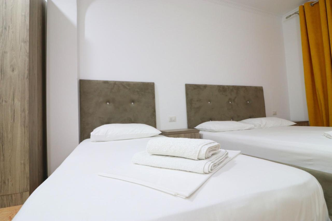 Hotel Kristal Vlorë Εξωτερικό φωτογραφία