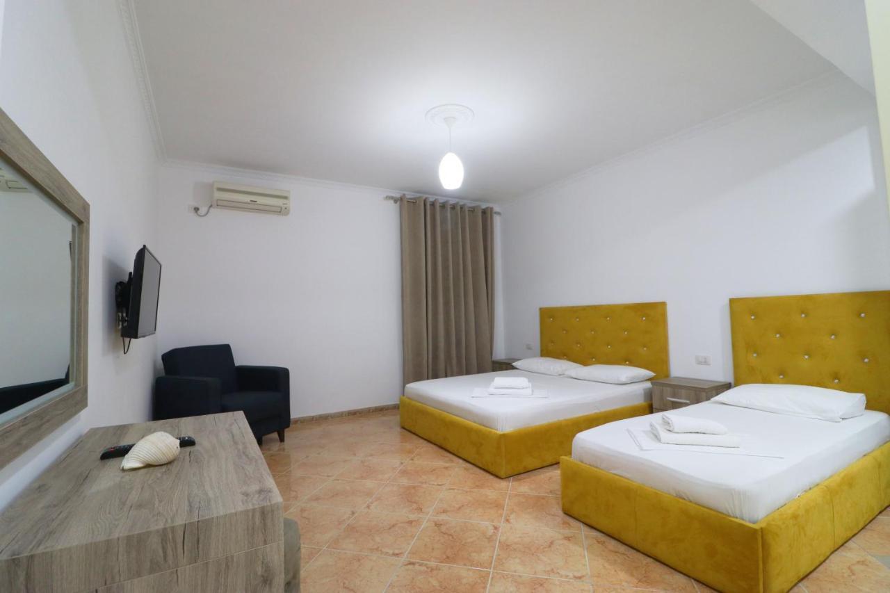 Hotel Kristal Vlorë Εξωτερικό φωτογραφία