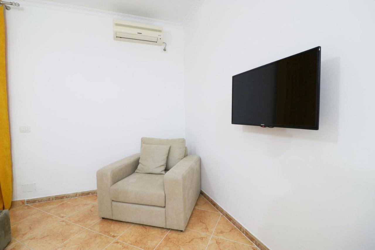 Hotel Kristal Vlorë Εξωτερικό φωτογραφία