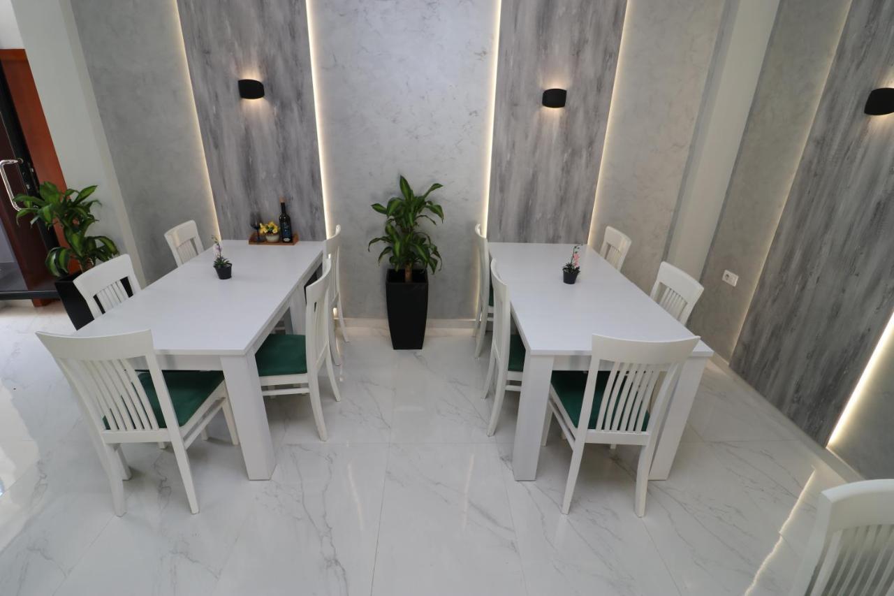 Hotel Kristal Vlorë Εξωτερικό φωτογραφία