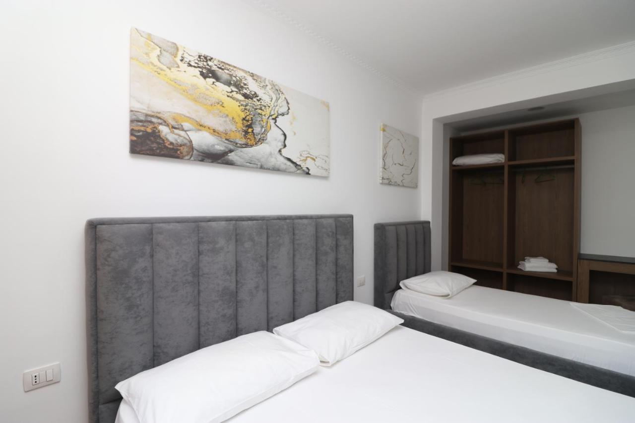 Hotel Kristal Vlorë Εξωτερικό φωτογραφία