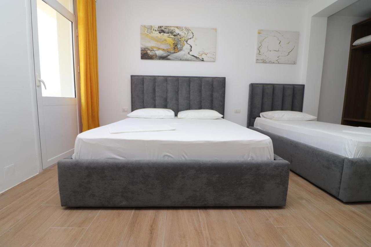 Hotel Kristal Vlorë Εξωτερικό φωτογραφία
