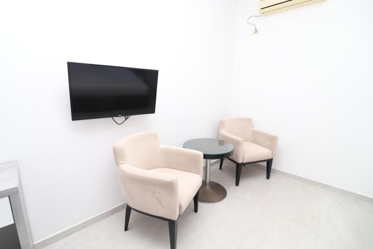 Hotel Kristal Vlorë Εξωτερικό φωτογραφία