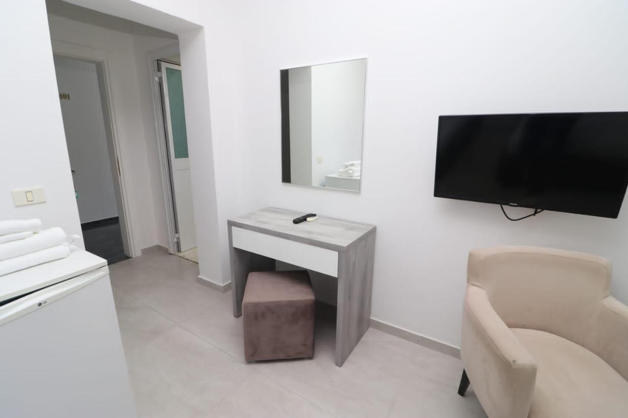 Hotel Kristal Vlorë Εξωτερικό φωτογραφία