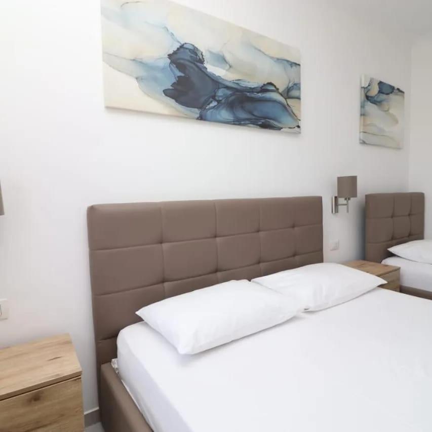 Hotel Kristal Vlorë Εξωτερικό φωτογραφία