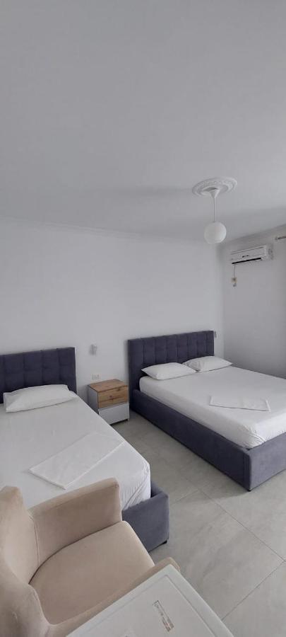 Hotel Kristal Vlorë Εξωτερικό φωτογραφία